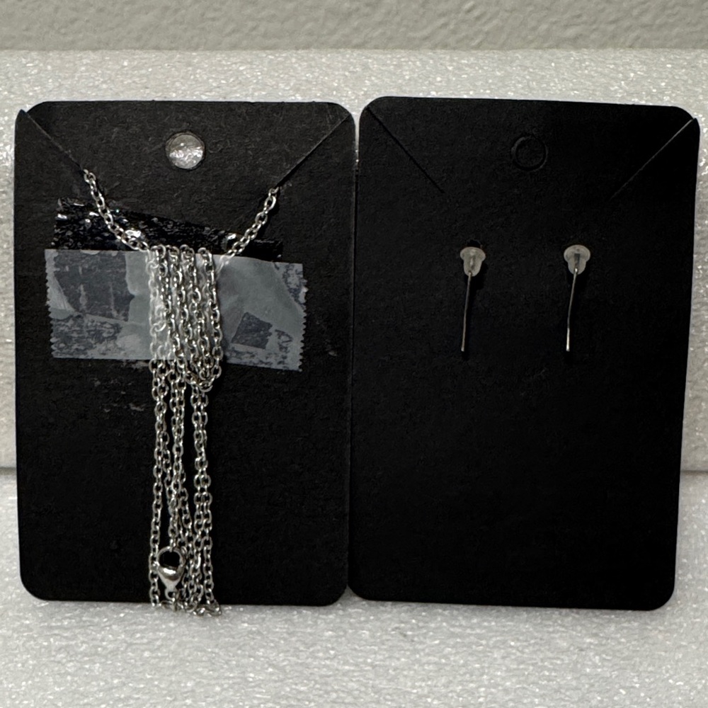 Elegant Silver Heart Necklace and Earring Set with Red Beads - Picture 9 of 9